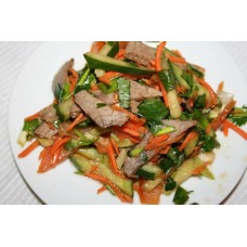 Говядина с огурцами и маслом